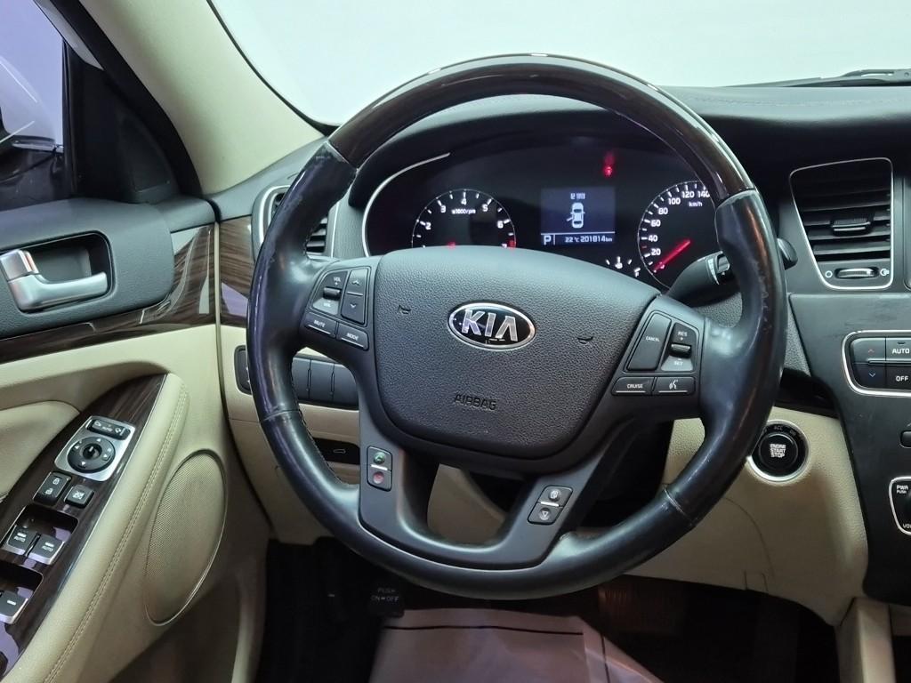 KIA K7 - Vista 9