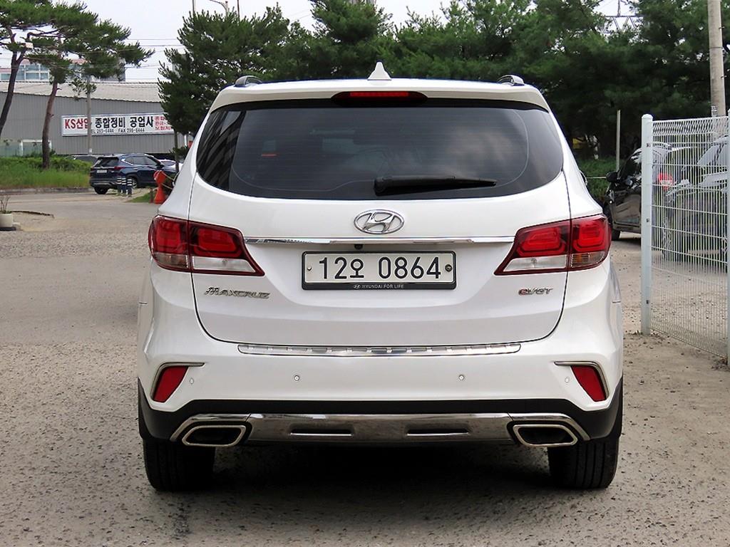 HYUNDAI Maxcruz - Vista 4