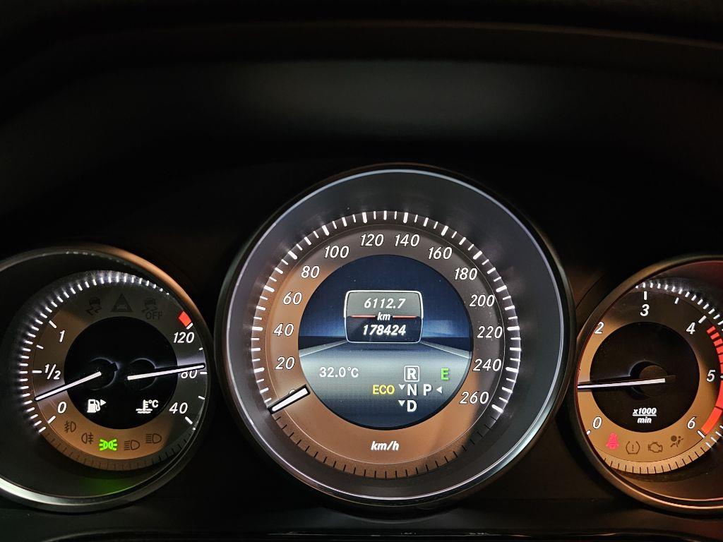 Mercedes Benz E class - Vista 5