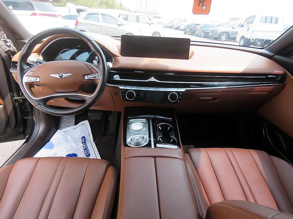 Genesis G80 - Vista 8