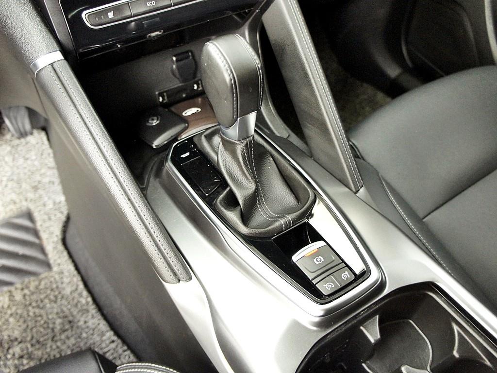 SAMSUNG QM6 2020 Blanco - Importación desde Corea - HF Imports Iquique - Foto 11