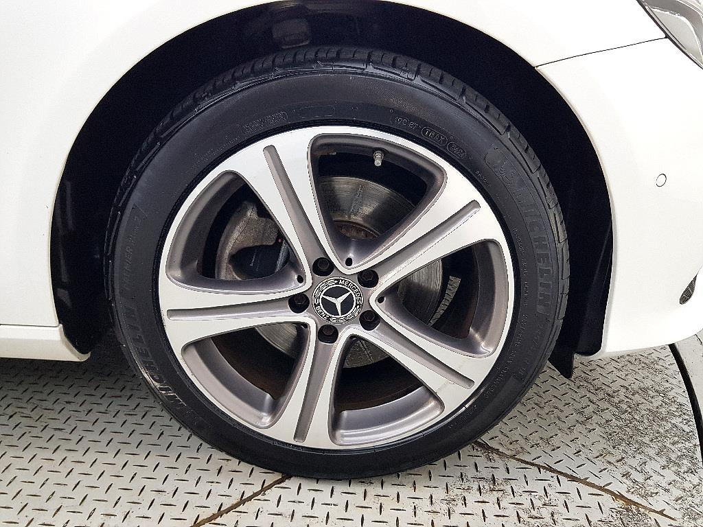 Mercedes Benz E class 2019 Blanco - Importación desde Corea - HF Imports Iquique - Foto 20