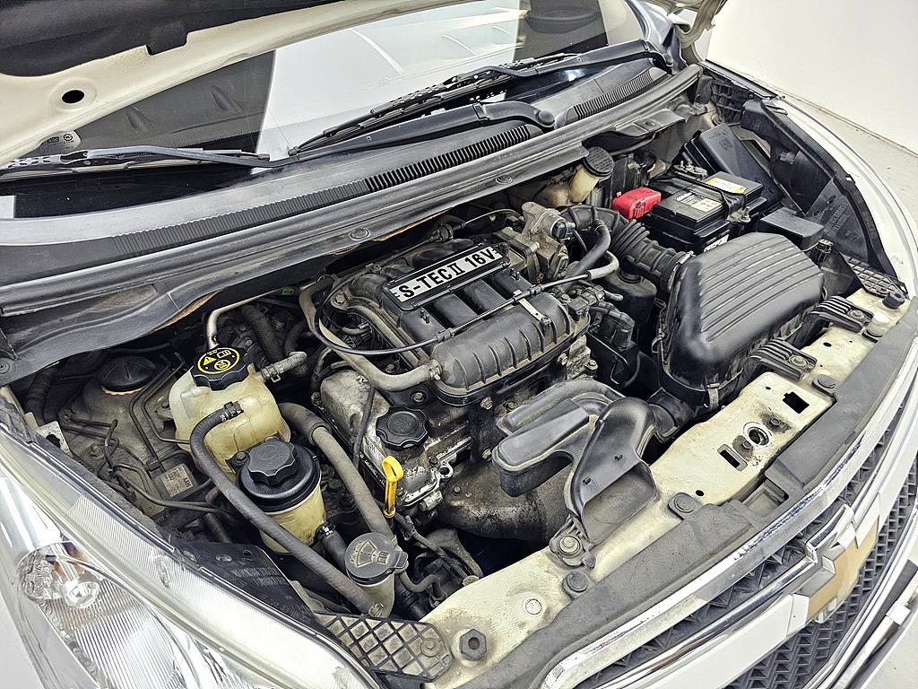 Chevrolet Spark - Vista 6