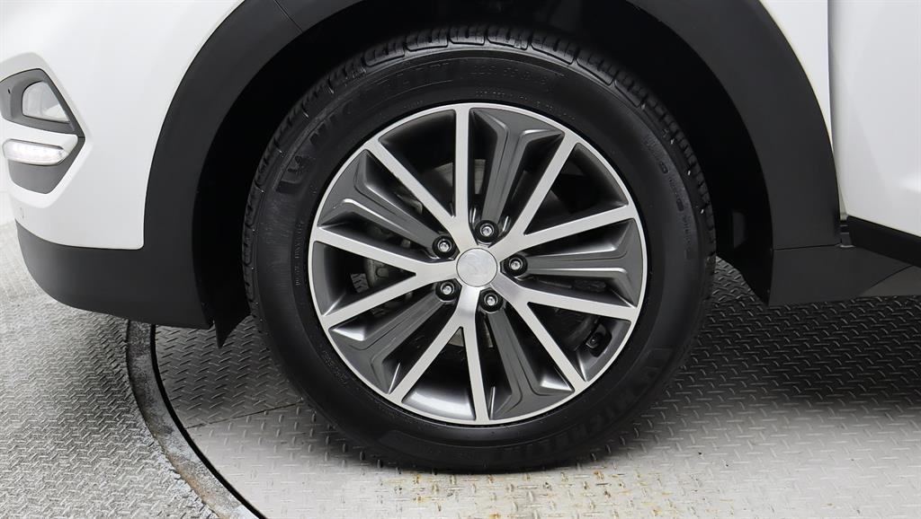 HYUNDAI Tucson - Vista 9
