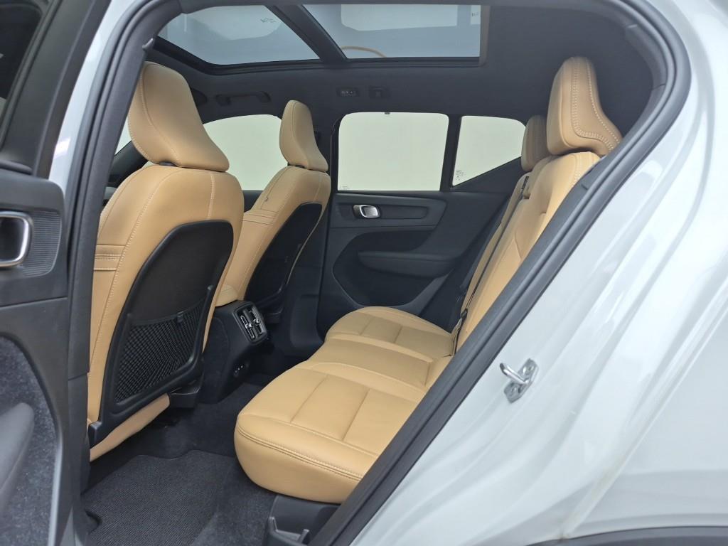 Volvo XC40 - Vista 12