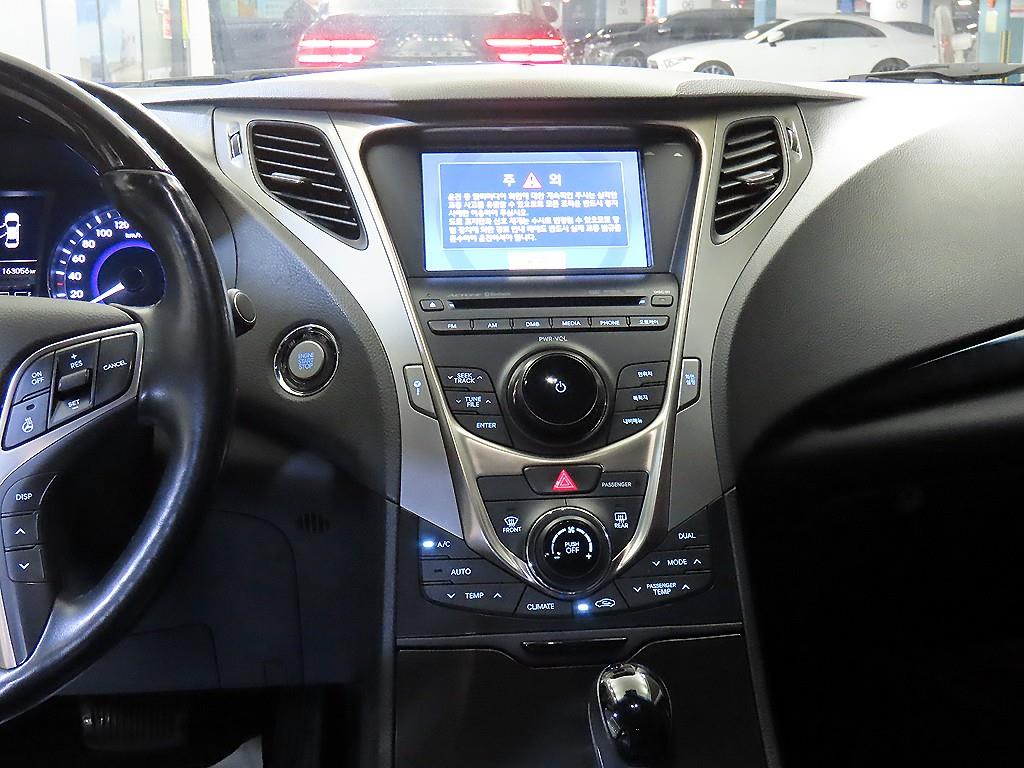 HYUNDAI Grandeur - Vista 11