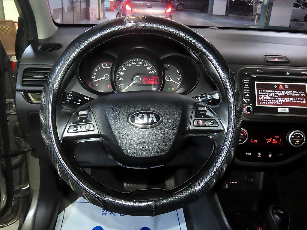 KIA Morning - Vista 8
