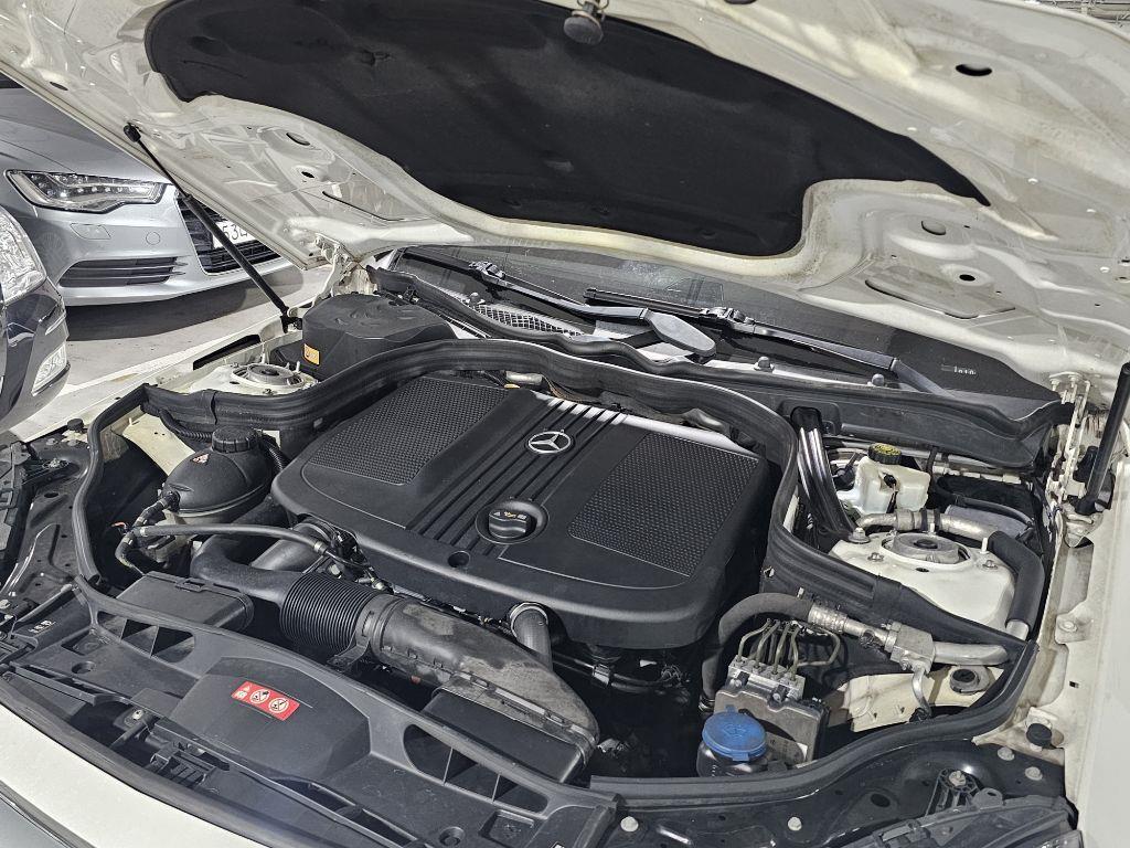 Mercedes Benz E class - Vista 6