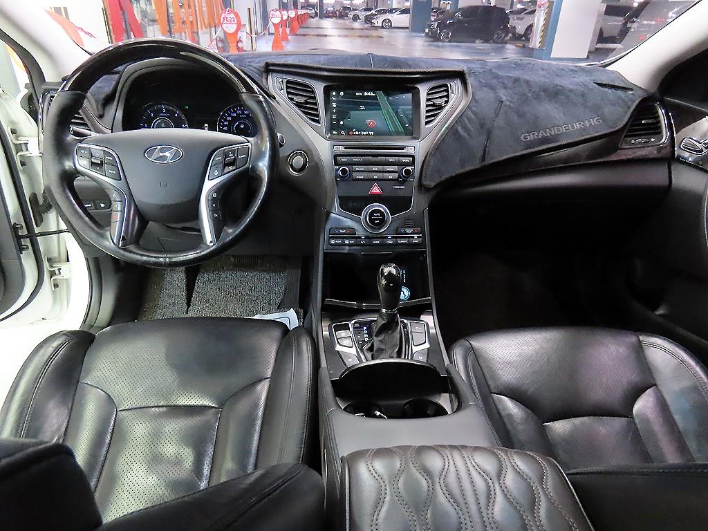 HYUNDAI Grandeur - Vista 10