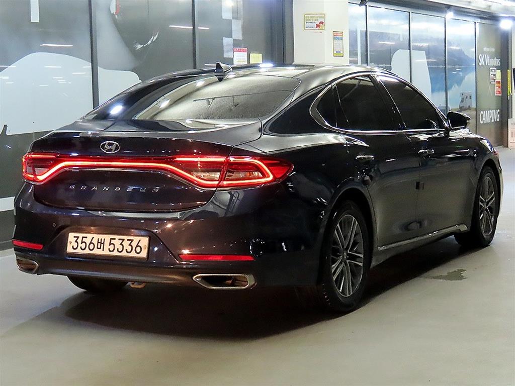 HYUNDAI Grandeur - Vista 4