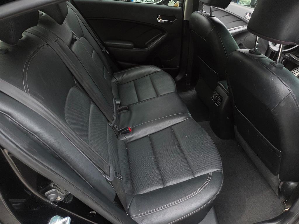 KIA K3 2013 Negro - Importación desde Corea - HF Imports Iquique - Foto 18