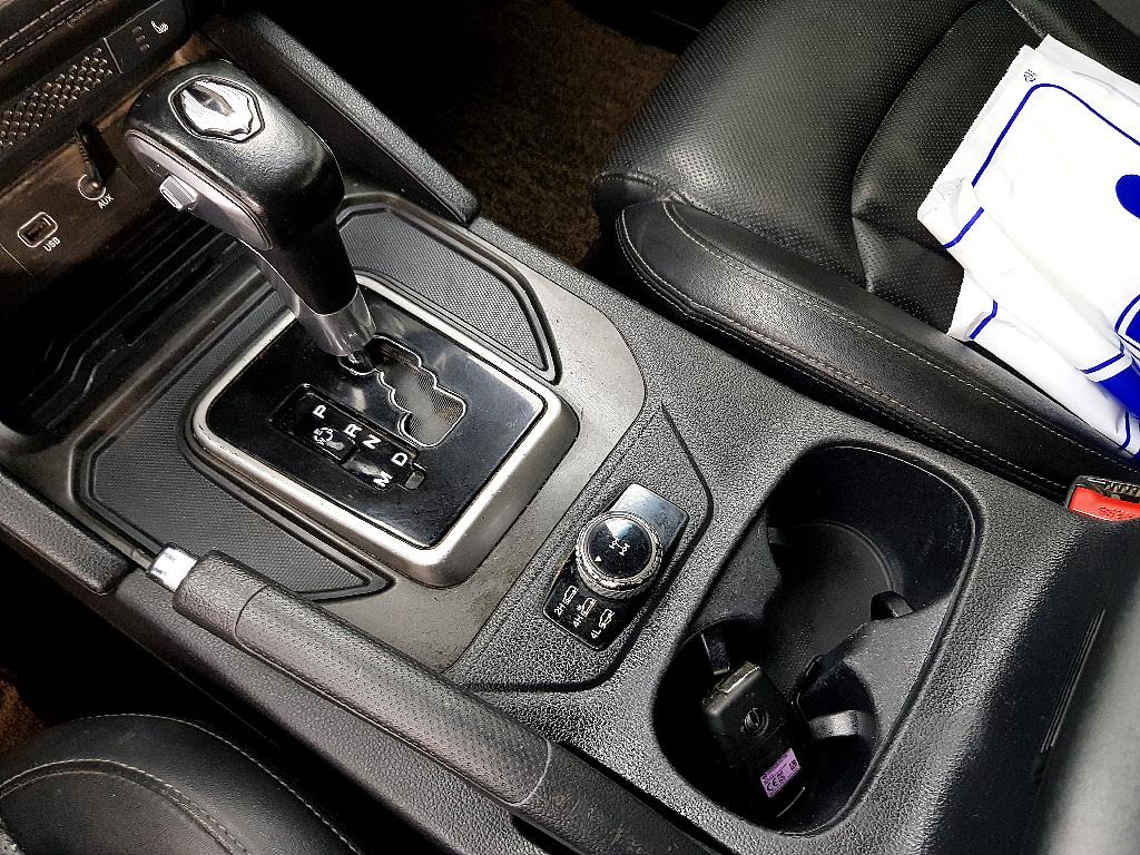 Ssangyong Rexton 2019 Gris - Importación desde Corea - HF Imports Iquique - Foto 15