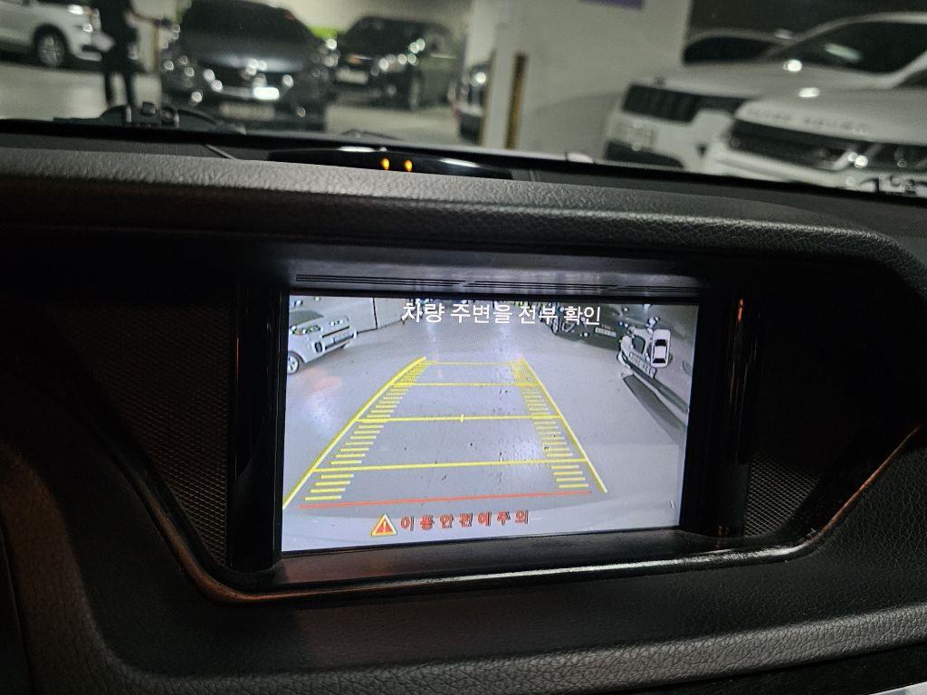 Mercedes Benz E class - Vista 10