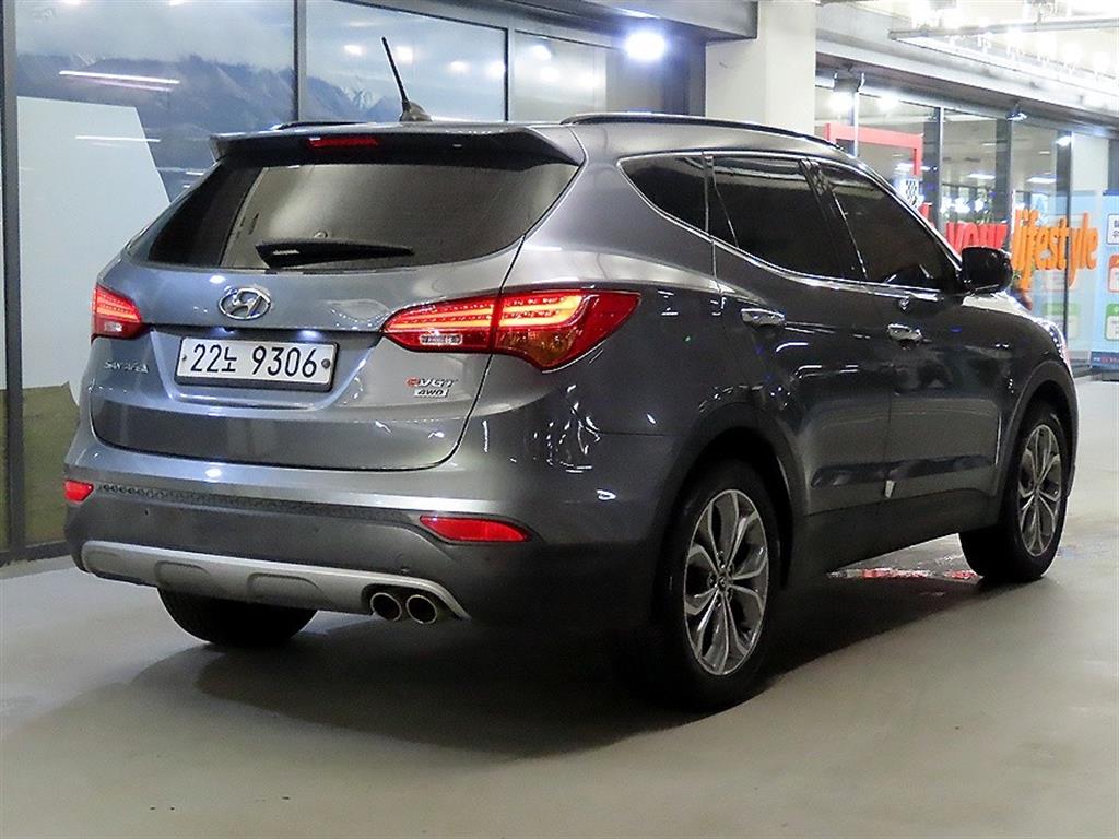 HYUNDAI Santa Fe - Vista 4
