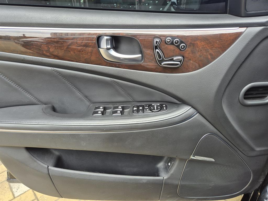 HYUNDAI Equus 2015 Negro - Importación desde Corea - HF Imports Iquique - Foto 19