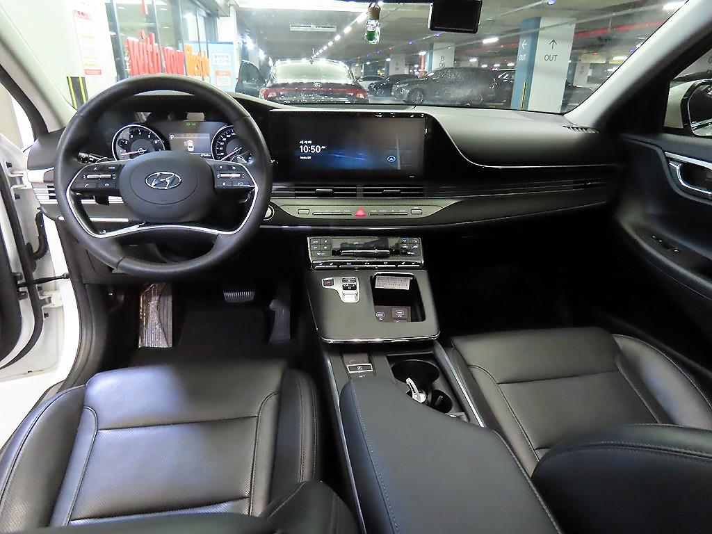 HYUNDAI Grandeur - Vista 10