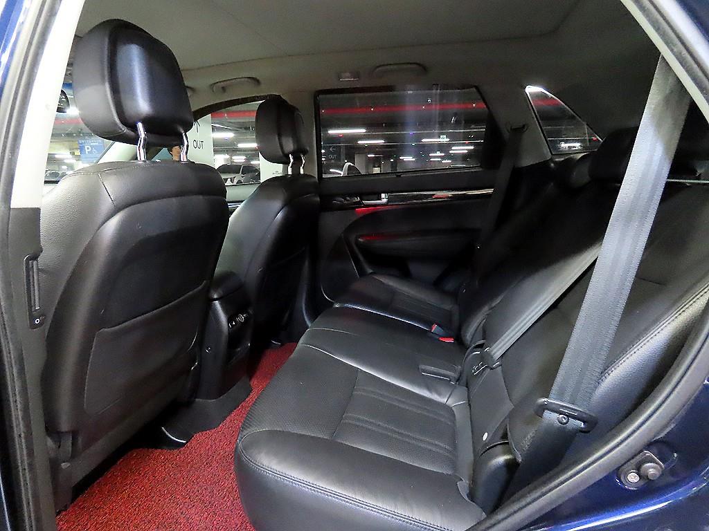 KIA Sorento - Vista 7