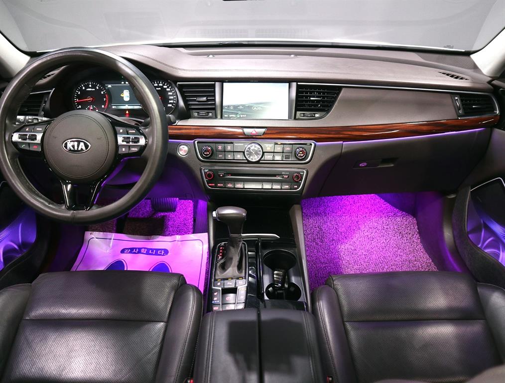 KIA K7 - Vista 5