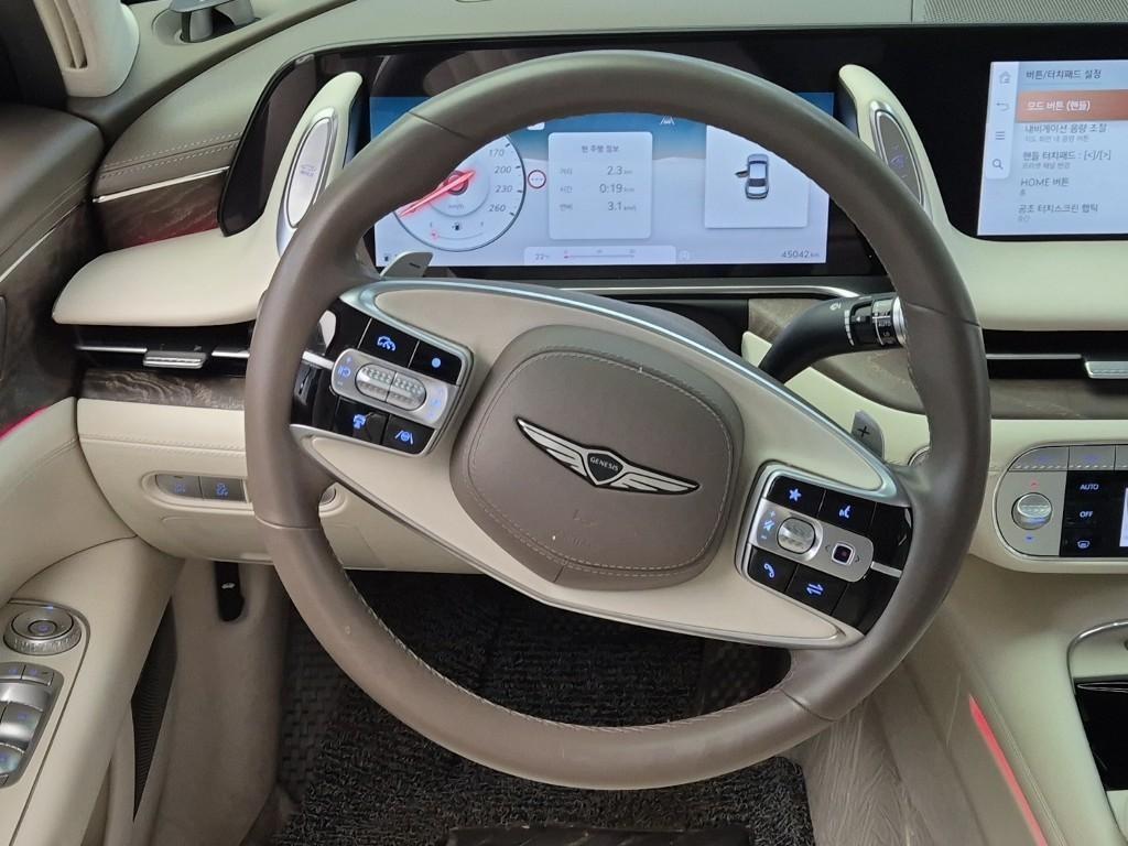 Genesis G90 - Vista 9