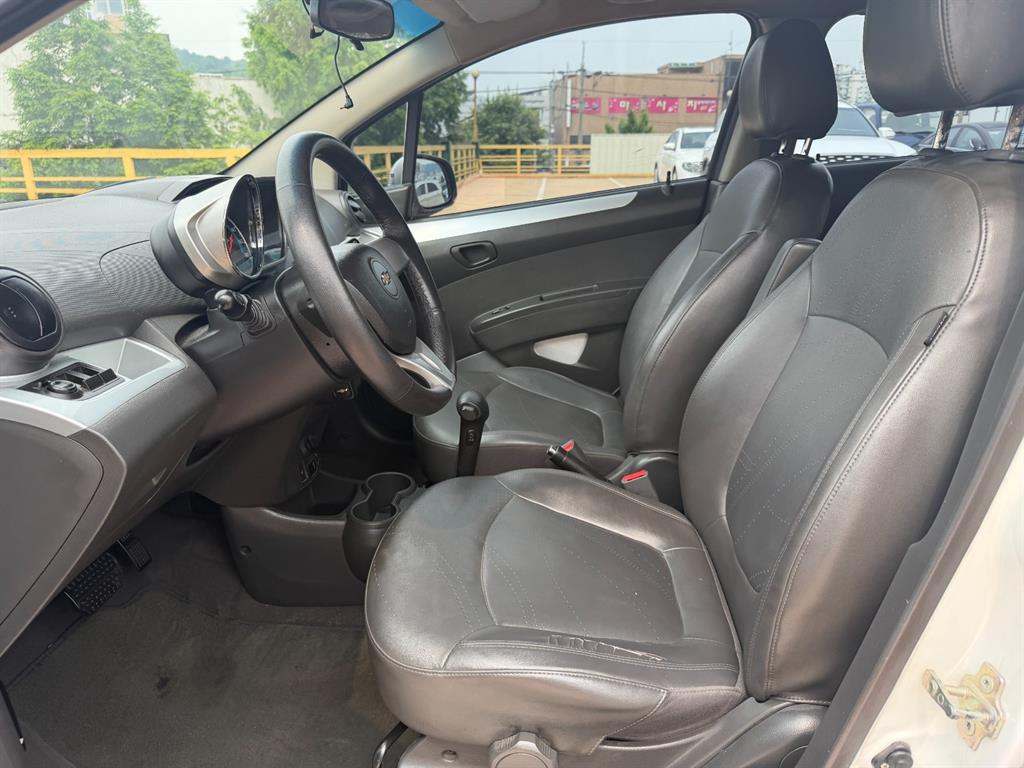 Chevrolet Spark - Vista 10