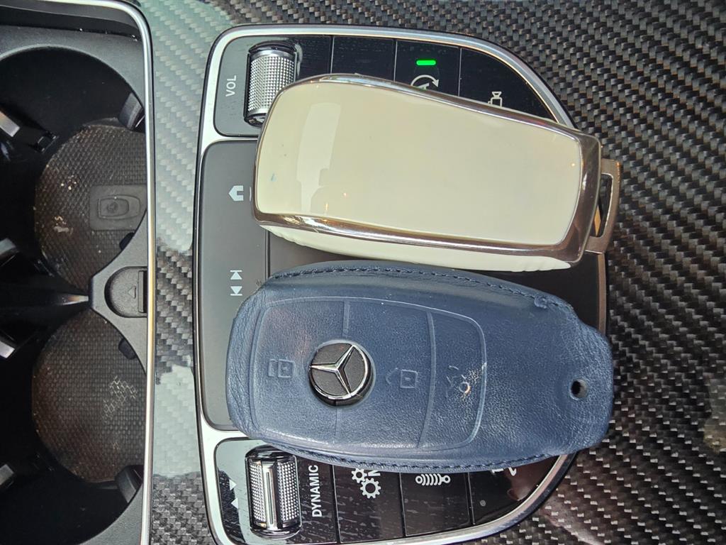 Mercedes Benz GLC Class - Vista 11