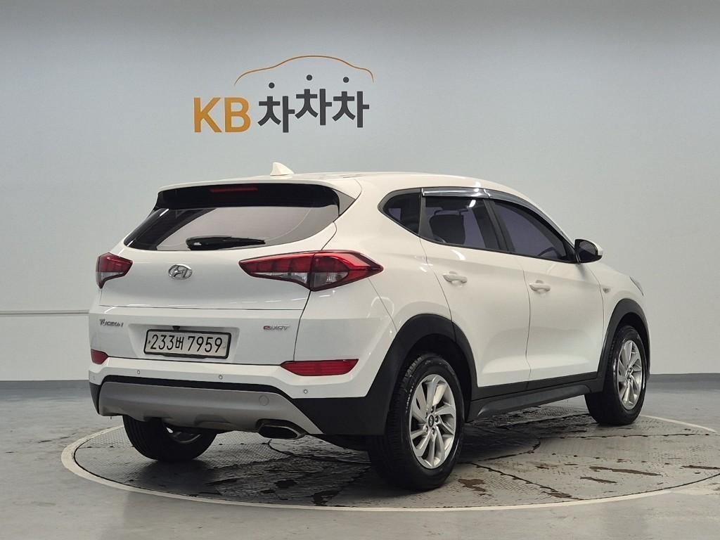 HYUNDAI Tucson - Vista 3