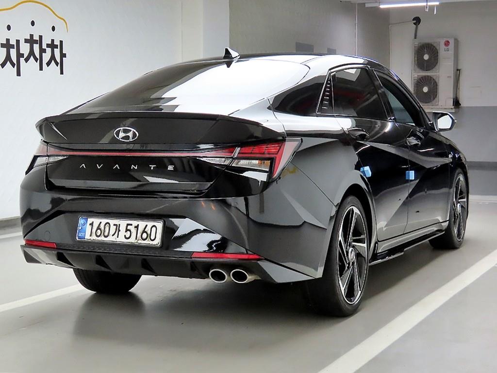 HYUNDAI Avante - Vista 4