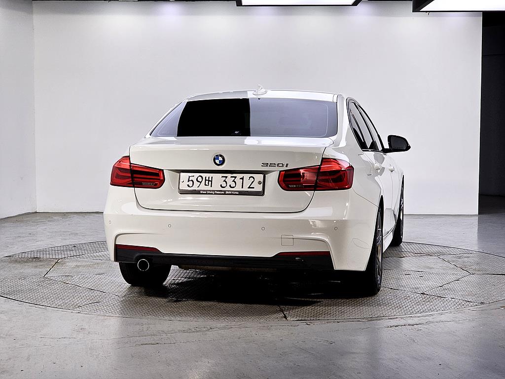 BMW 3 series - Vista 3