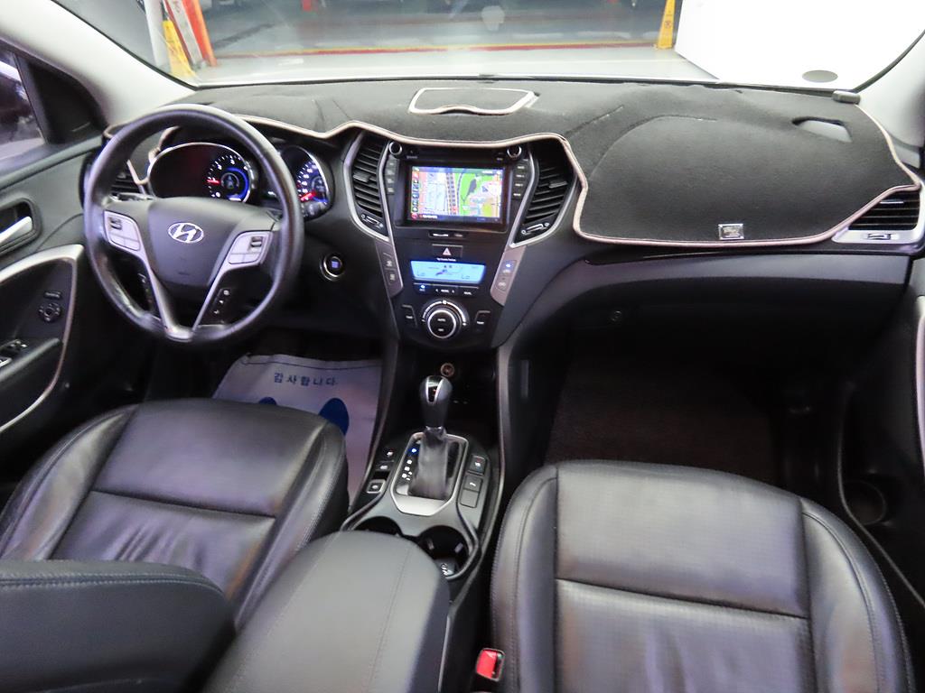 HYUNDAI Santa Fe - Vista 5