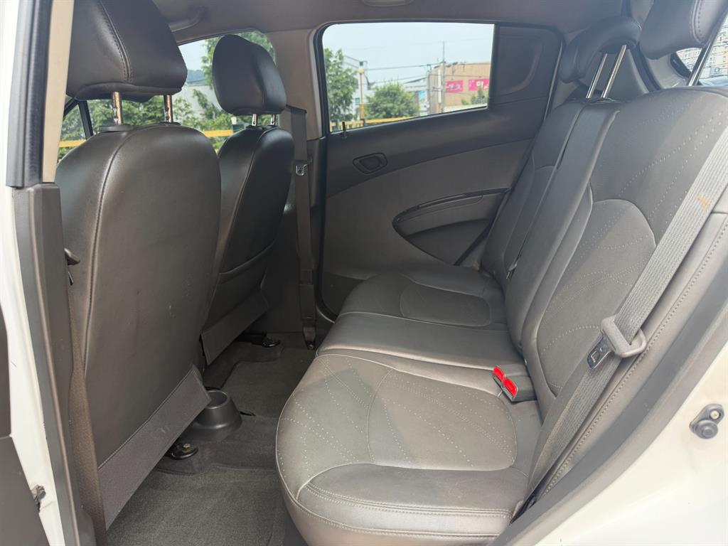 Chevrolet Spark - Vista 11