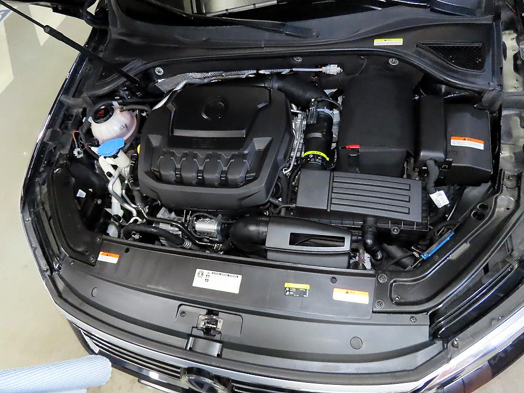 Volkswagen Passat 2018 Negro - Importación desde Corea - HF Imports Iquique - Foto 18