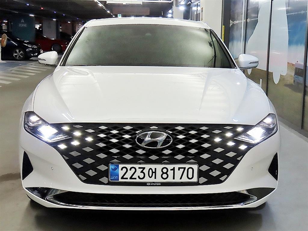 HYUNDAI Grandeur - Vista 2