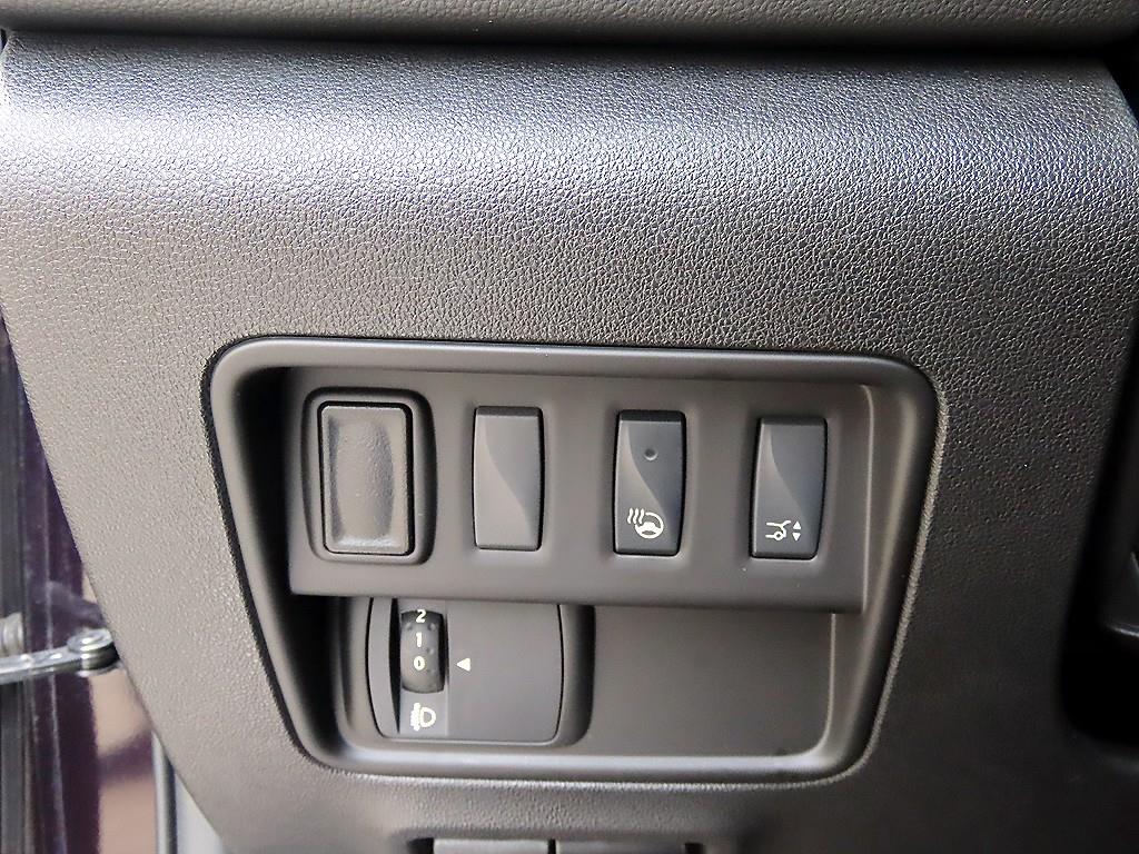 SAMSUNG QM6 - Vista 12