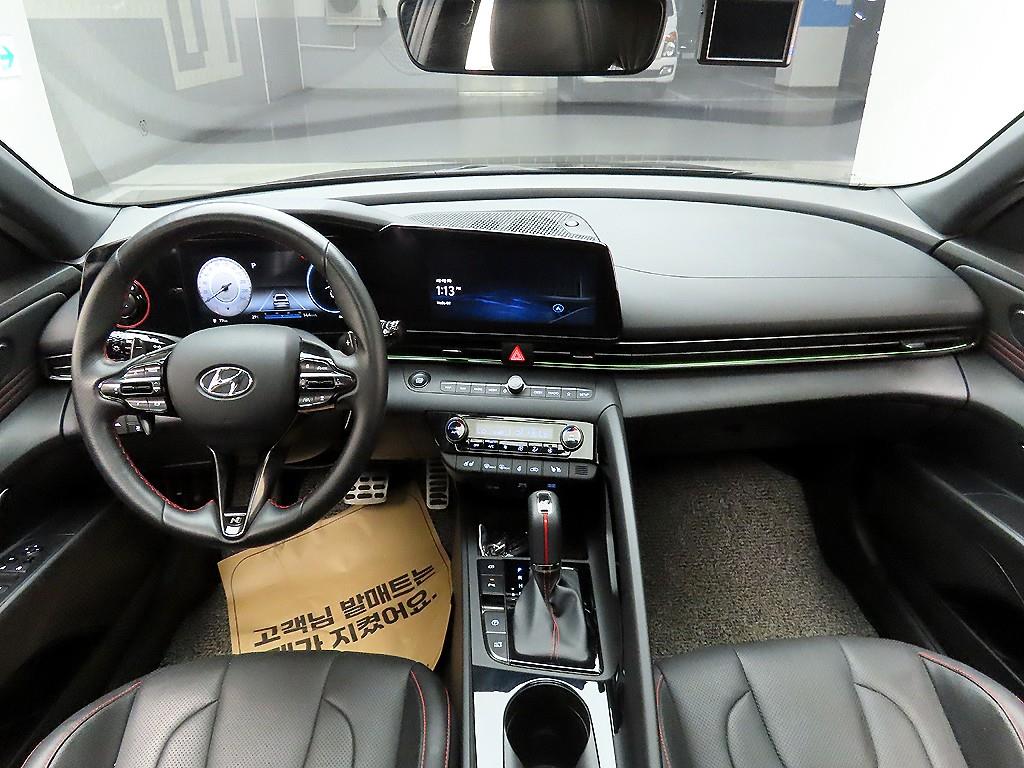 HYUNDAI Avante - Vista 8