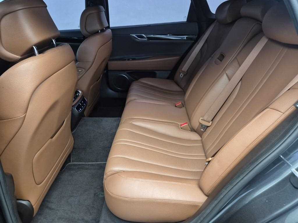 Genesis G80 - Vista 12