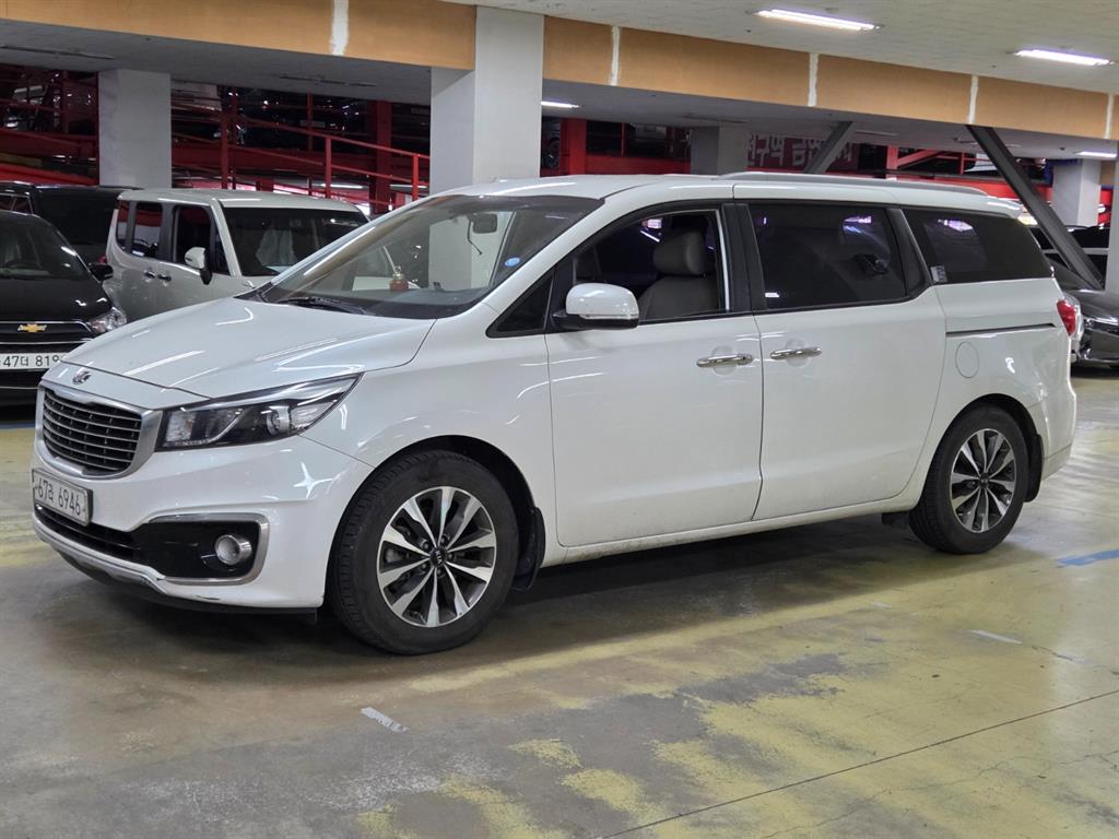 KIA Carnival 2015 Blanco - Importación desde Corea - HF Imports Iquique - Foto 1