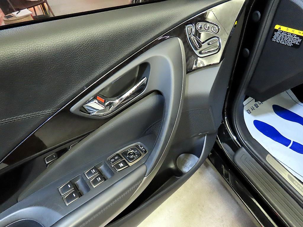HYUNDAI Grandeur 2013 Negro - Importación desde Corea - HF Imports Iquique - Foto 13