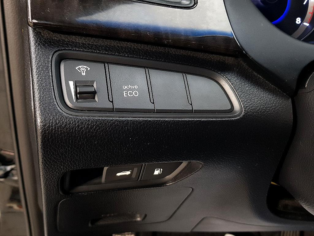 HYUNDAI Grandeur - Vista 11