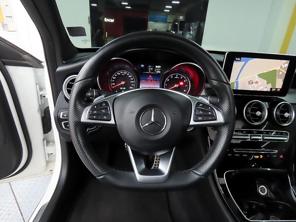Mercedes Benz C Class - Vista 9