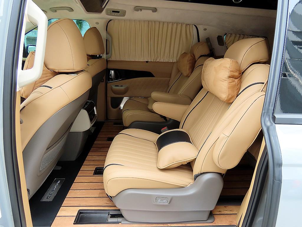 KIA Carnival - Vista 6
