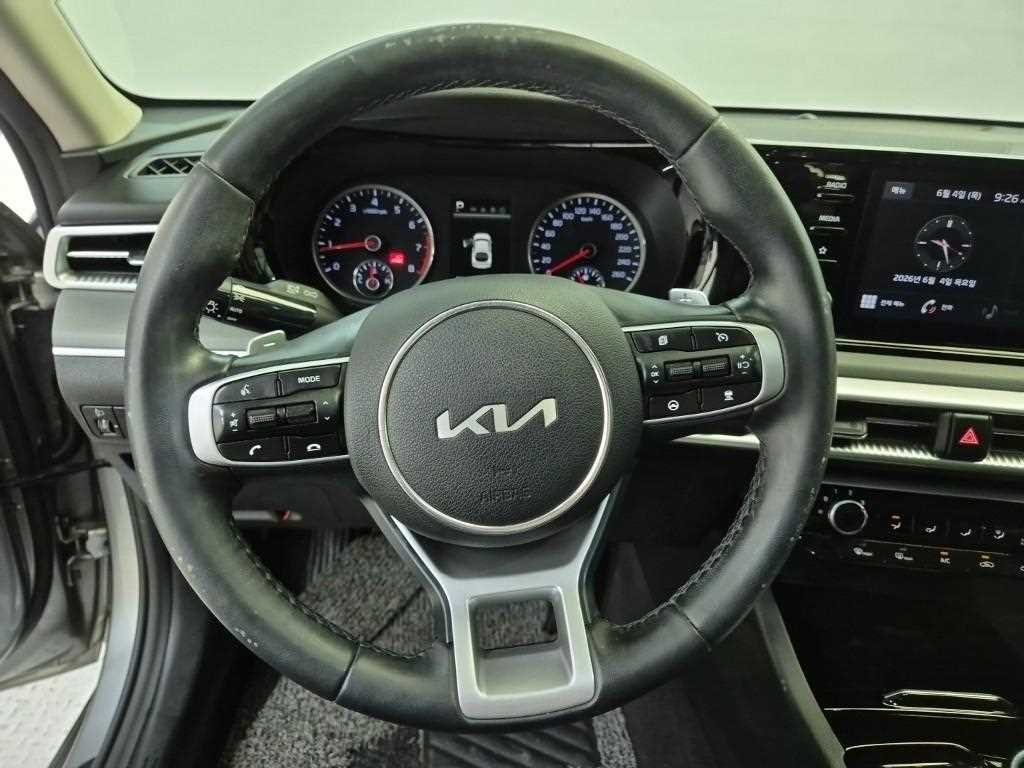 KIA K5 - Vista 9