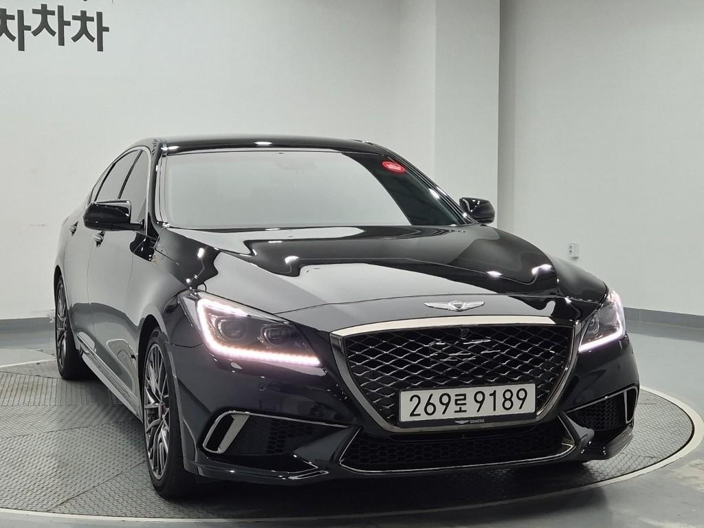 HYUNDAI Genesis - Vista 2