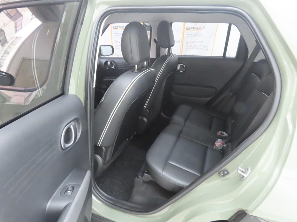 HYUNDAI Casper - Vista 6