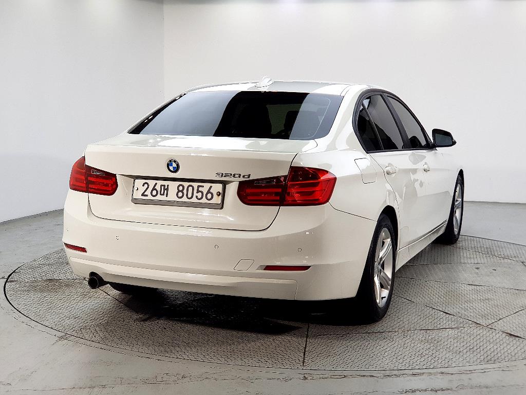 BMW 3 series - Vista 4