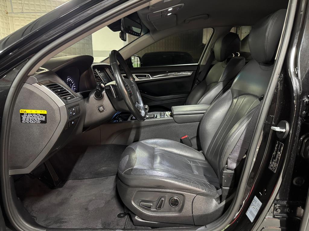 Genesis G80 - Vista 6
