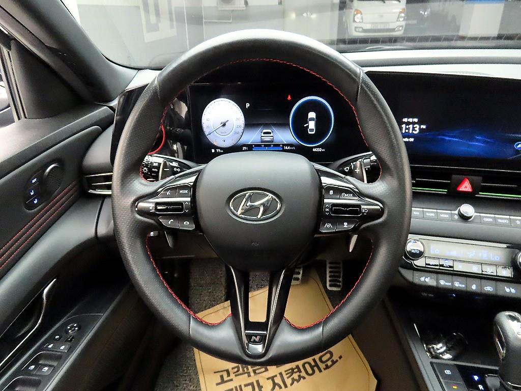 HYUNDAI Avante - Vista 7