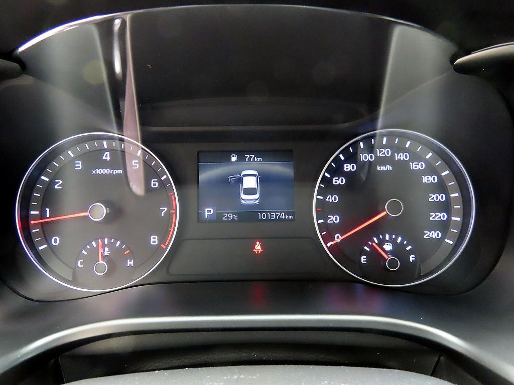 KIA K3 - Vista 9