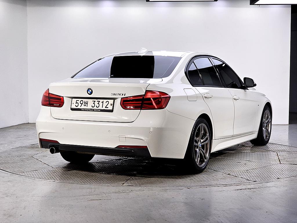 BMW 3 series - Vista 4