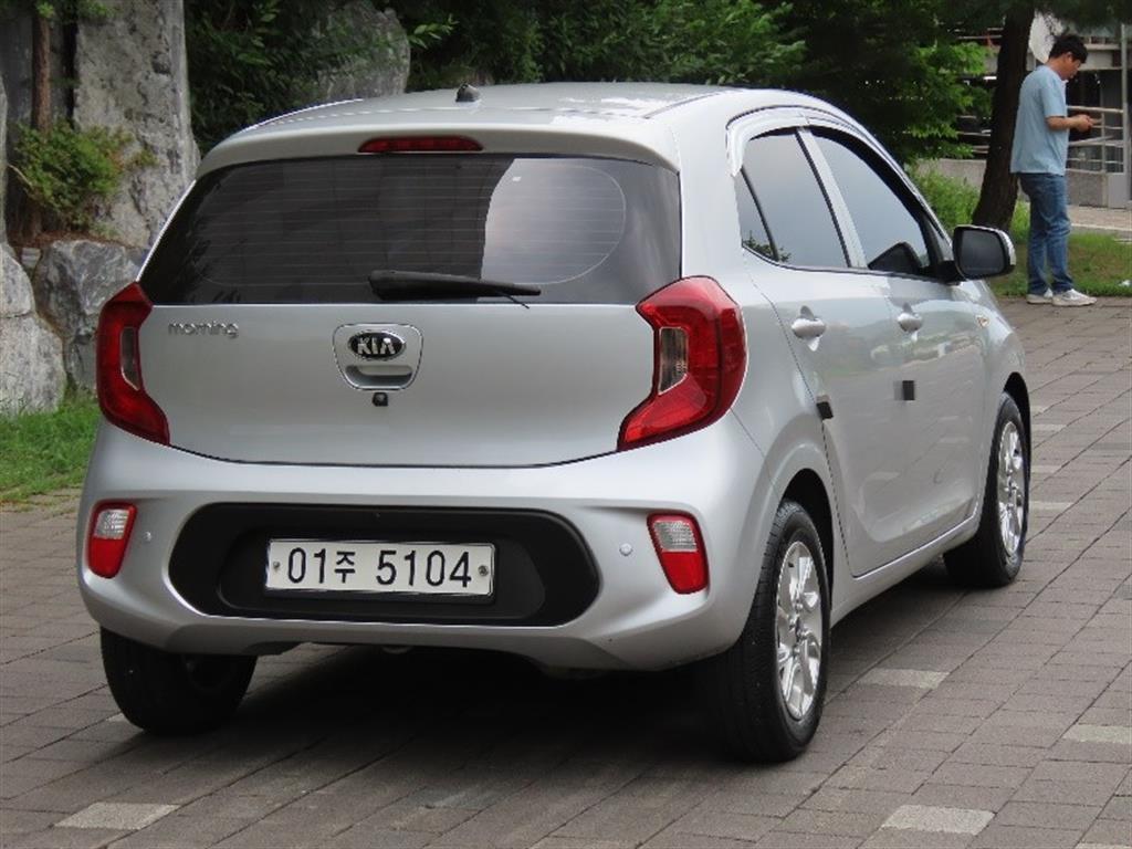 KIA Morning - Vista 5