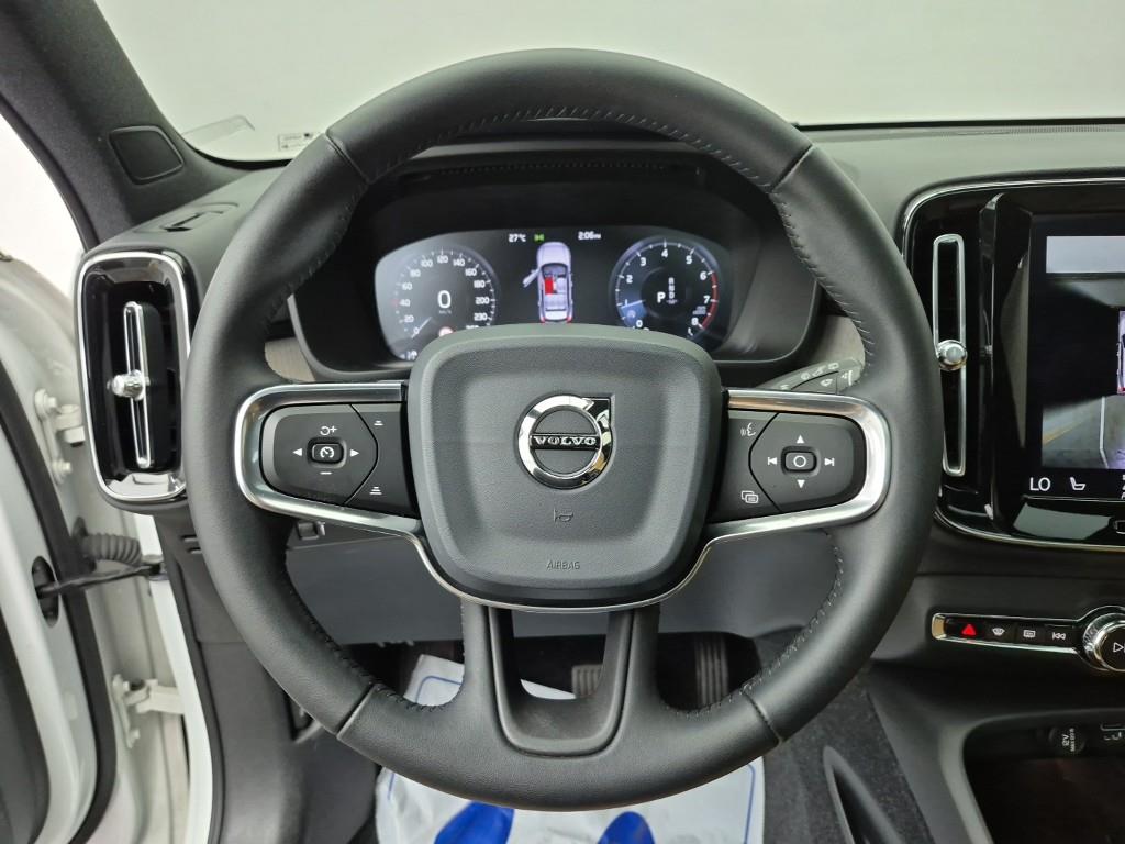 Volvo XC40 - Vista 9